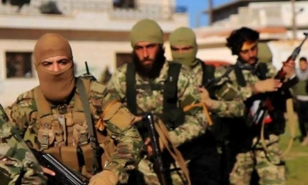 Τι μήνυμα στέλνει η Μόσχα με τους Τσετσένους και τους Σύριους μαχητές; (Βίντεο)